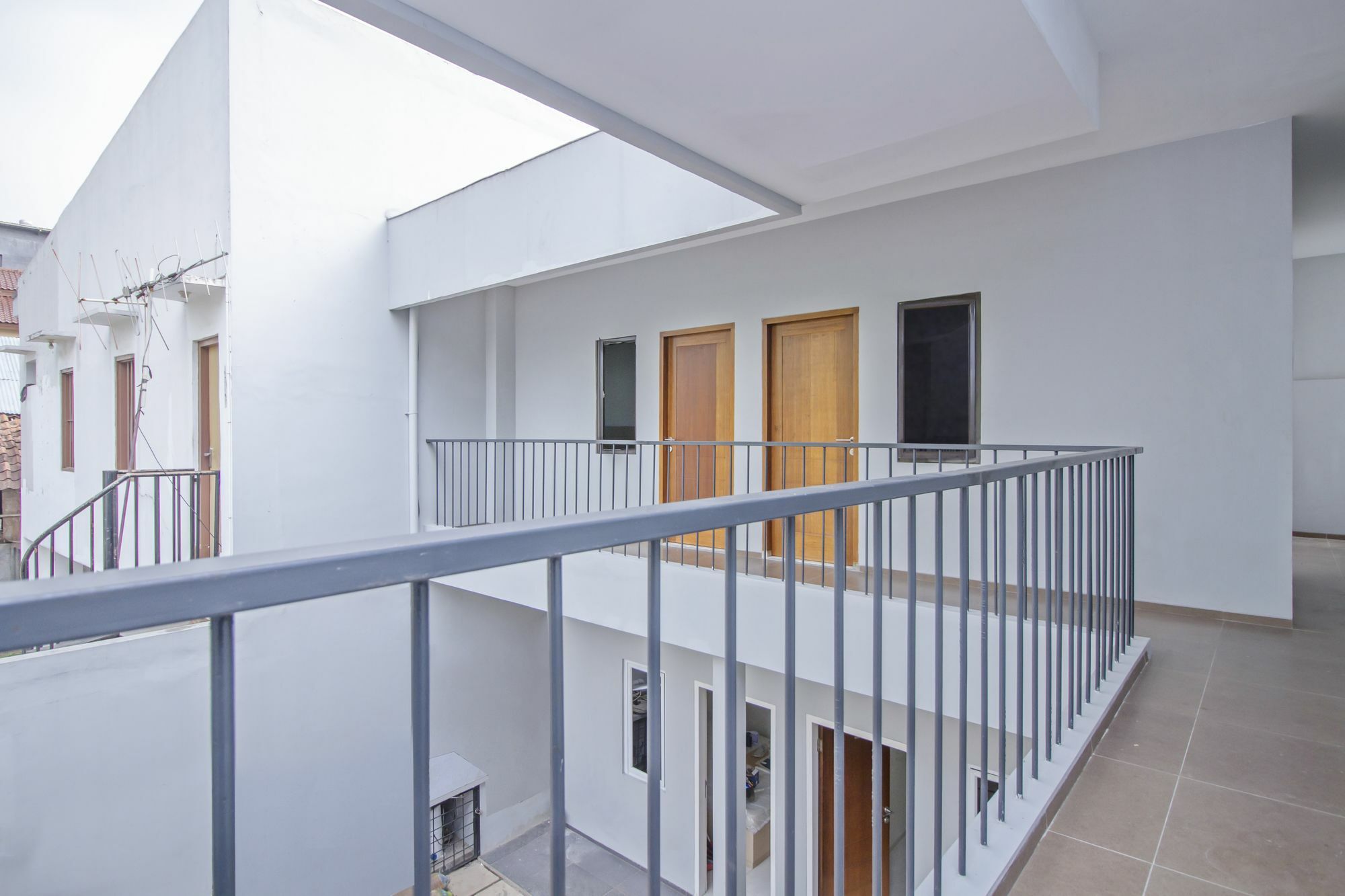 Urooms Tanah Abang Jakarta Exterior foto