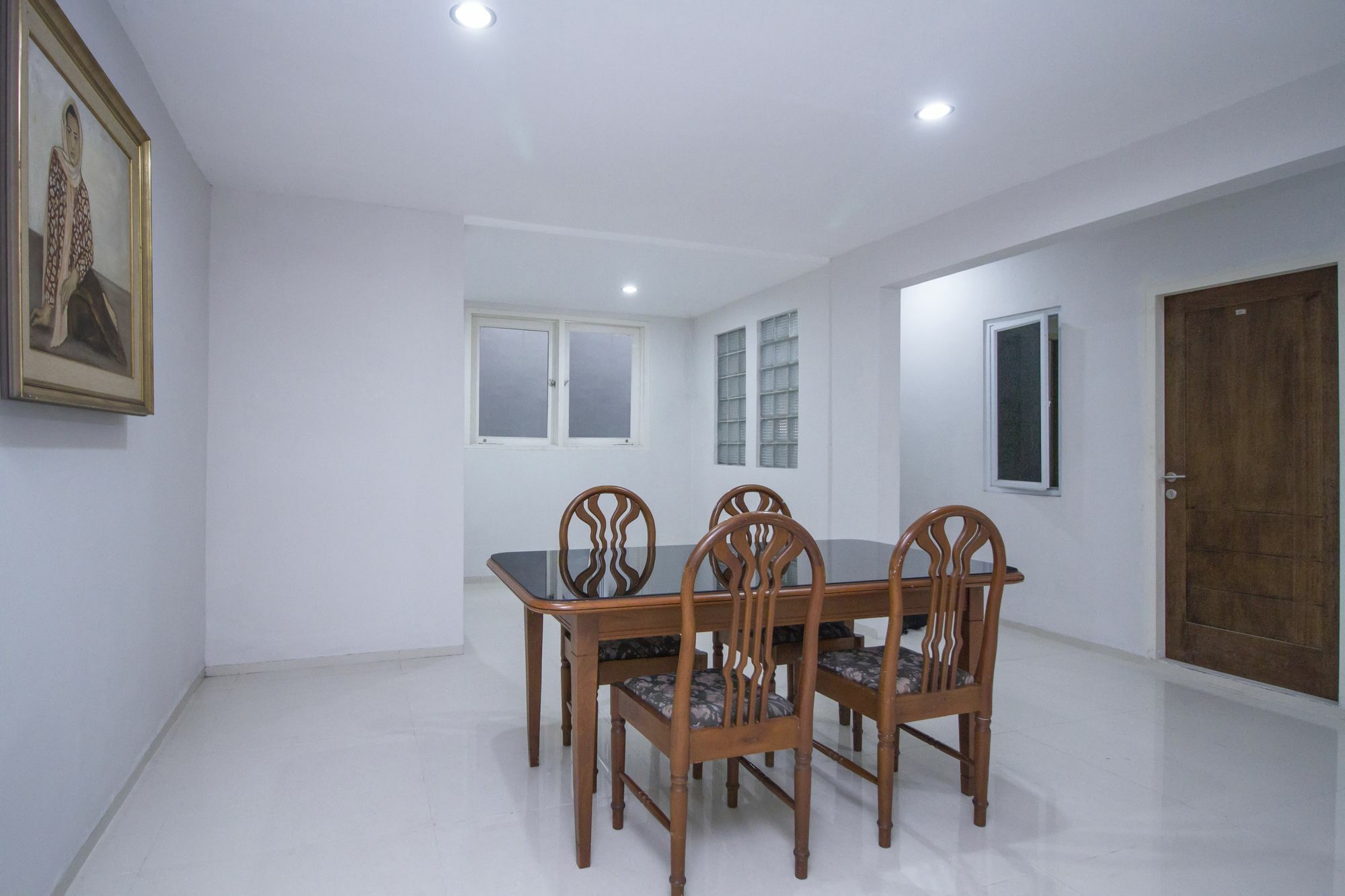 Urooms Tanah Abang Jakarta Exterior foto